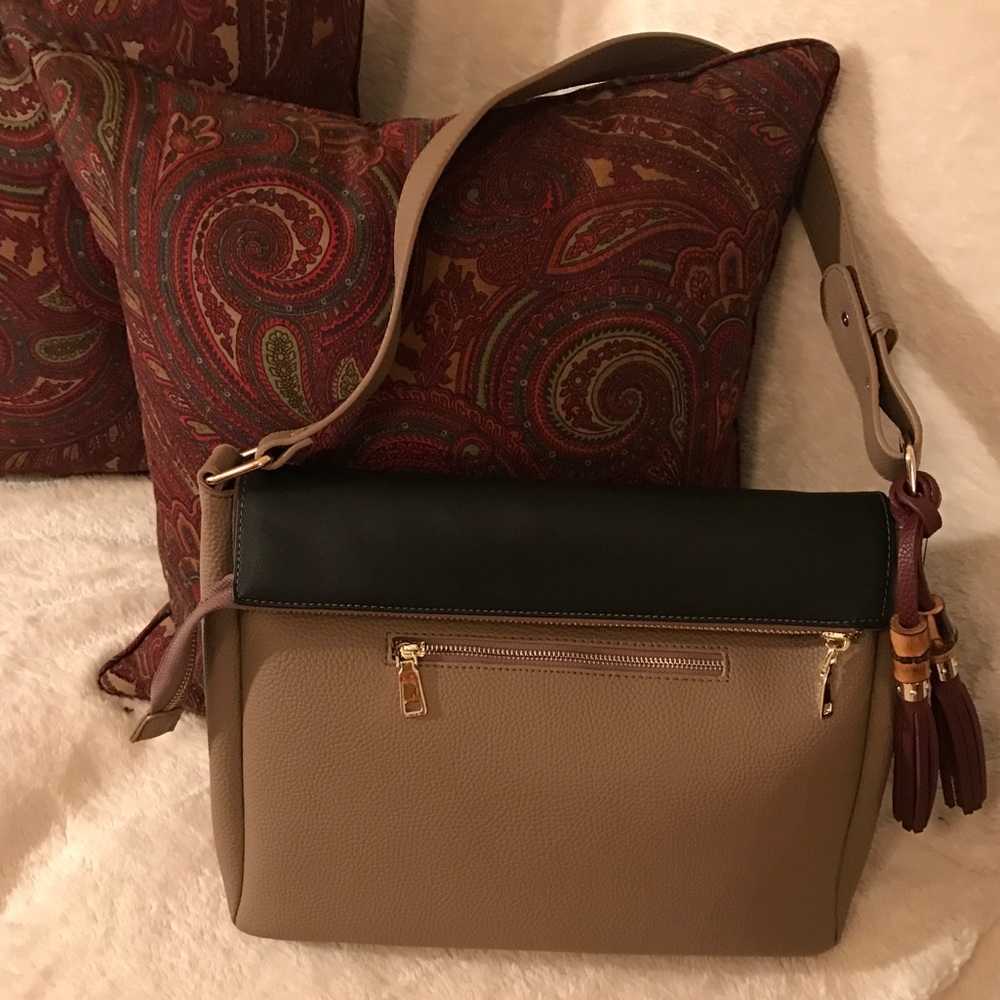 Sondra Roberts Shoulder Bag